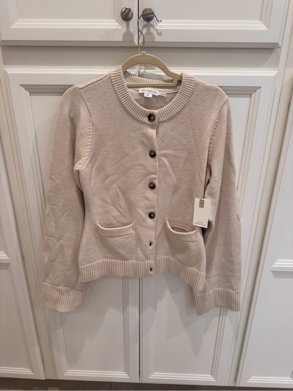 Good American Cream Button-Front Crewneck Cardigan
